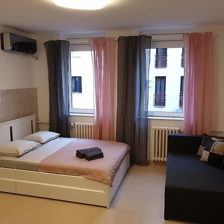 Podbara Center Apartment Novi Sad Luaran gambar