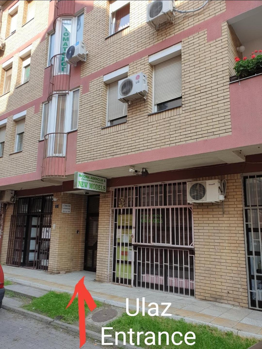 Podbara Center Apartment Novi Sad Luaran gambar